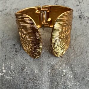 NWT ZARA Goldtone Hinged Clamshell Cuff Bracelet